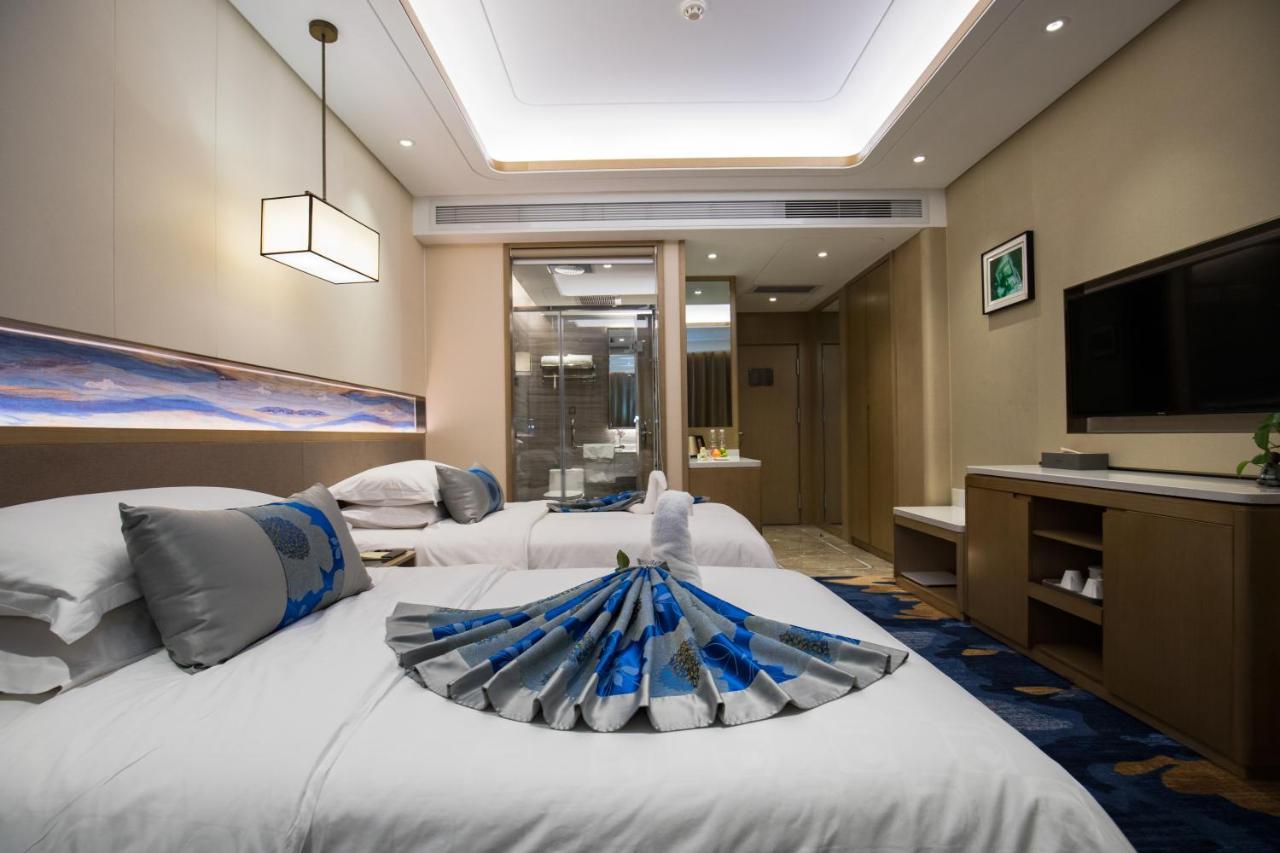 Kunming Golden Spring Hotel Exterior photo